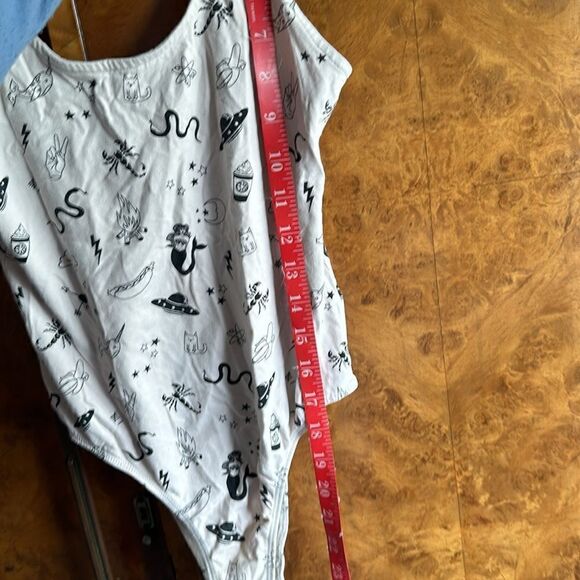 H&M X Coachella collection tattoo bodysuit - Picture 5 of 7